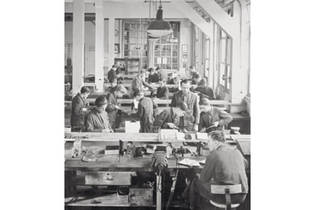 1940: Oktatási műhely megalapítása